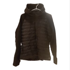 Gap Quilted (Puffer) Outdoor Hooded Fleece Jacket w Primaloft. Black Soft XL